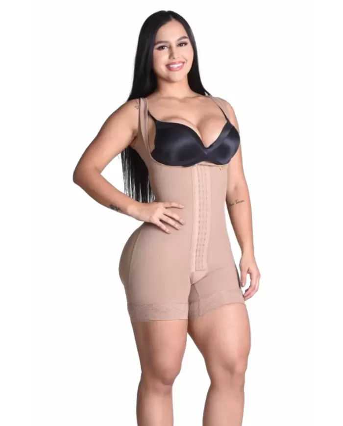 Girdle 750 – Short-Style with Invisible Butt-Lift, No Boning